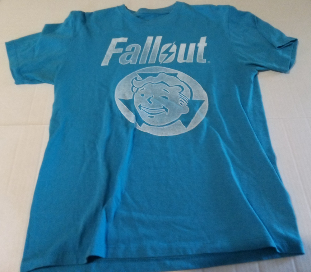 Bethesda Size M Blue Fallout T-Shirt